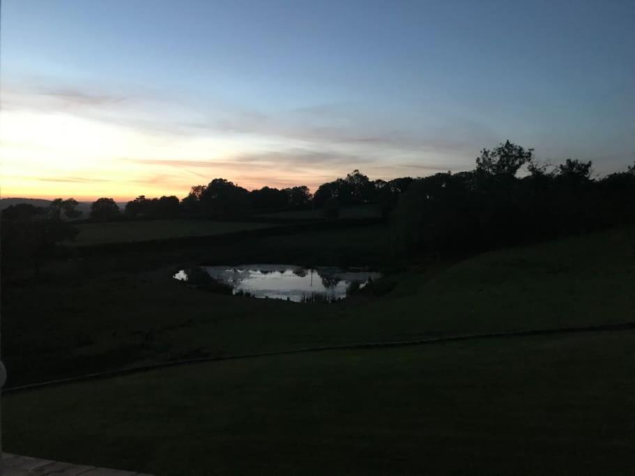 Hotel Gilfach Gower Farm Luxury Yurt With Hot Tub Ammanford Zewnętrze zdjęcie