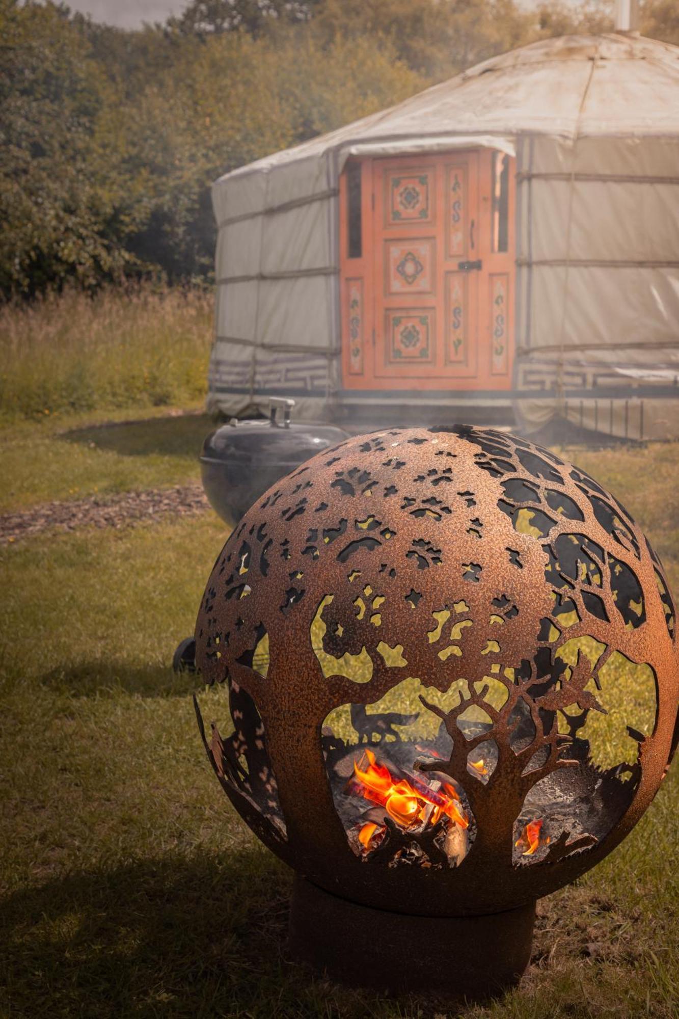 Hotel Gilfach Gower Farm Luxury Yurt With Hot Tub Ammanford Zewnętrze zdjęcie